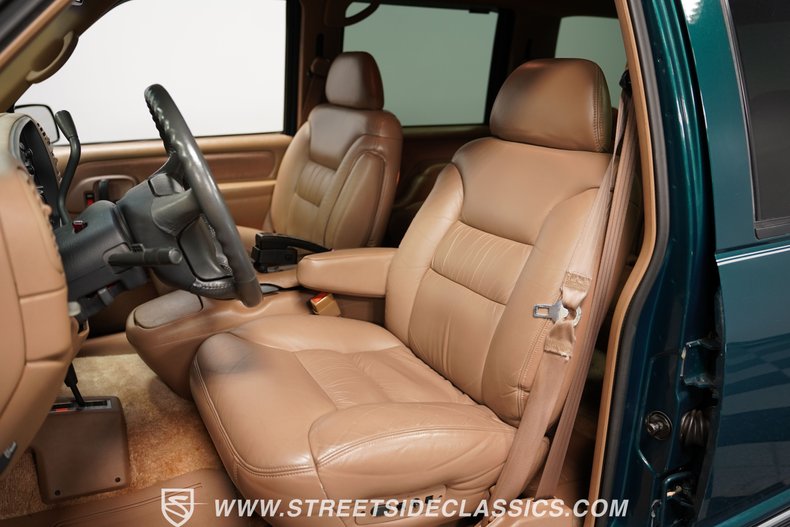 Chevrolet-Tahoe-1995-Emerald-Green-Metall-Tan-16