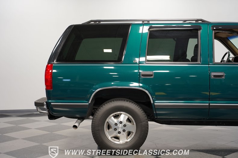 Chevrolet-Tahoe-1995-Emerald-Green-Metall-Tan-35