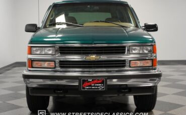 Chevrolet-Tahoe-1995-Emerald-Green-Metall-Tan-5