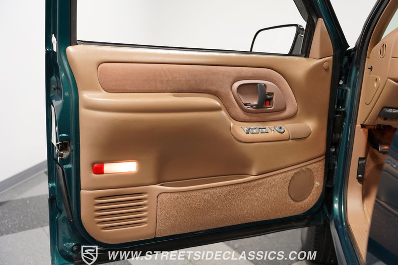 Chevrolet-Tahoe-1995-Emerald-Green-Metall-Tan-8