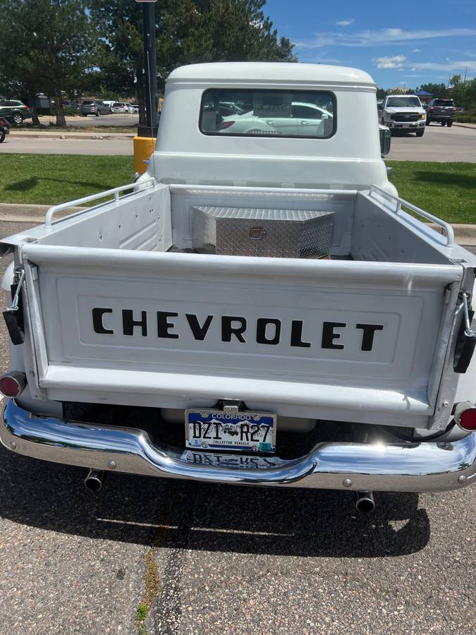 Chevrolet-Truck-1955-white-1