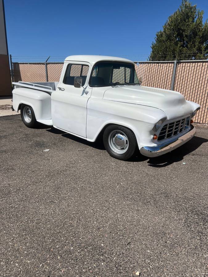Chevrolet-Truck-1955-white