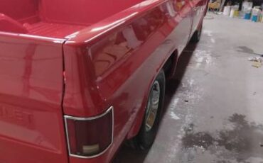 Chevrolet-Truck-1982-Red-Black-14