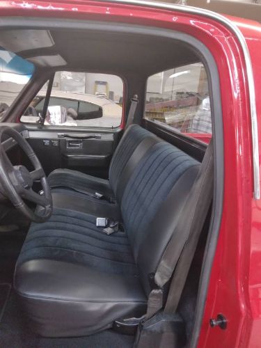 Chevrolet-Truck-1982-Red-Black-6