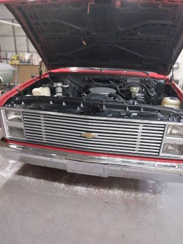 Chevrolet-Truck-1982-Red-Black-8