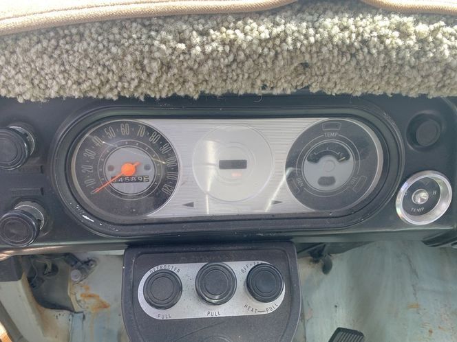 Chevrolet-Van-1968-Yellow-Brown-24