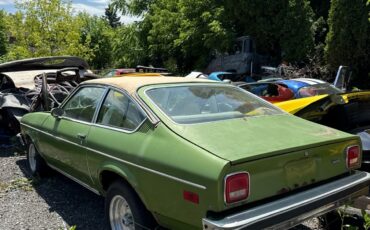Chevrolet-Vega-1975-Coupe-1