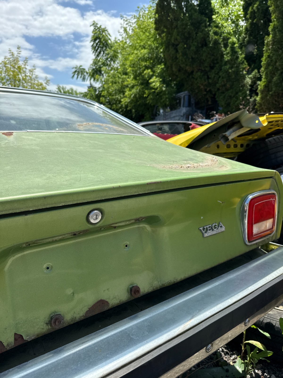 Chevrolet-Vega-1975-Coupe-2
