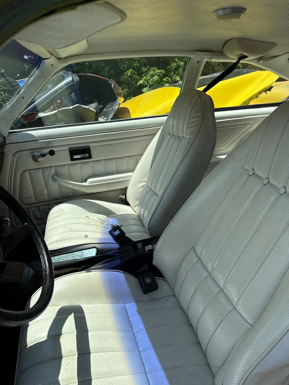 Chevrolet-Vega-1975-Coupe-5