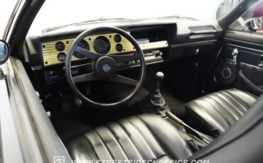 Chevrolet-Vega-1976-Black-Black-14