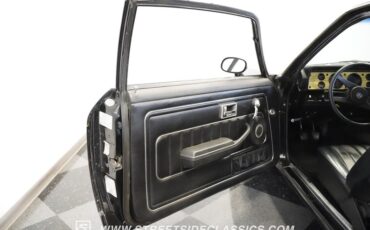 Chevrolet-Vega-1976-Black-Black-15