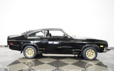 Chevrolet-Vega-1976-Black-Black-21