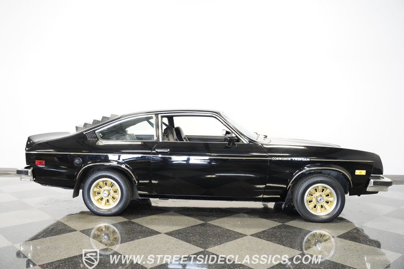 Chevrolet-Vega-1976-Black-Black-21