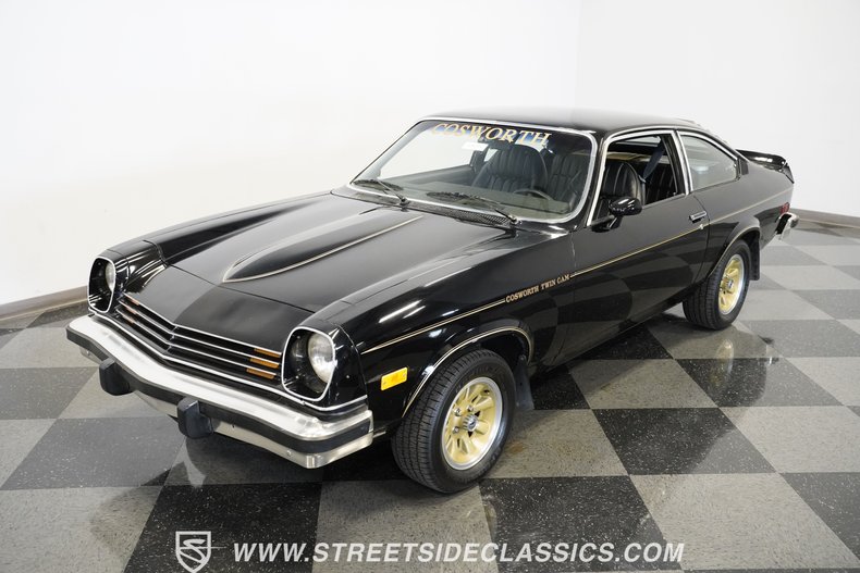Chevrolet-Vega-1976-Black-Black-23