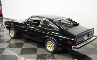 Chevrolet-Vega-1976-Black-Black-26