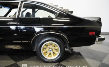 Chevrolet-Vega-1976-Black-Black-29