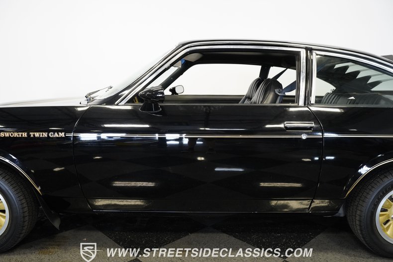 Chevrolet-Vega-1976-Black-Black-30