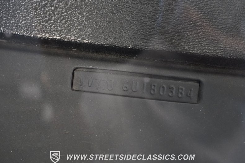 Chevrolet-Vega-1976-Black-Black-40