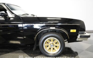 Chevrolet-Vega-1976-Black-Black-48