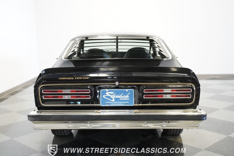 Chevrolet-Vega-1976-Black-Black-5