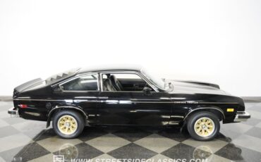 Chevrolet-Vega-1976-Black-Black-6
