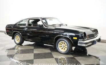 Chevrolet-Vega-1976-Black-Black-7