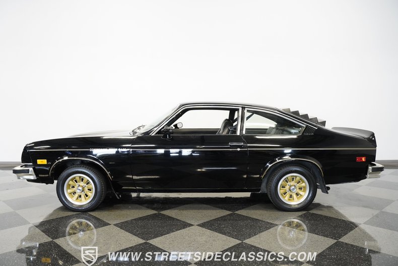 Chevrolet-Vega-1976-Black-Black