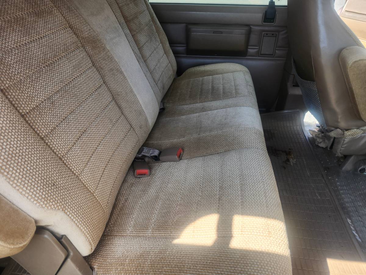 Chevrolet-astro-van-1995-brown-6