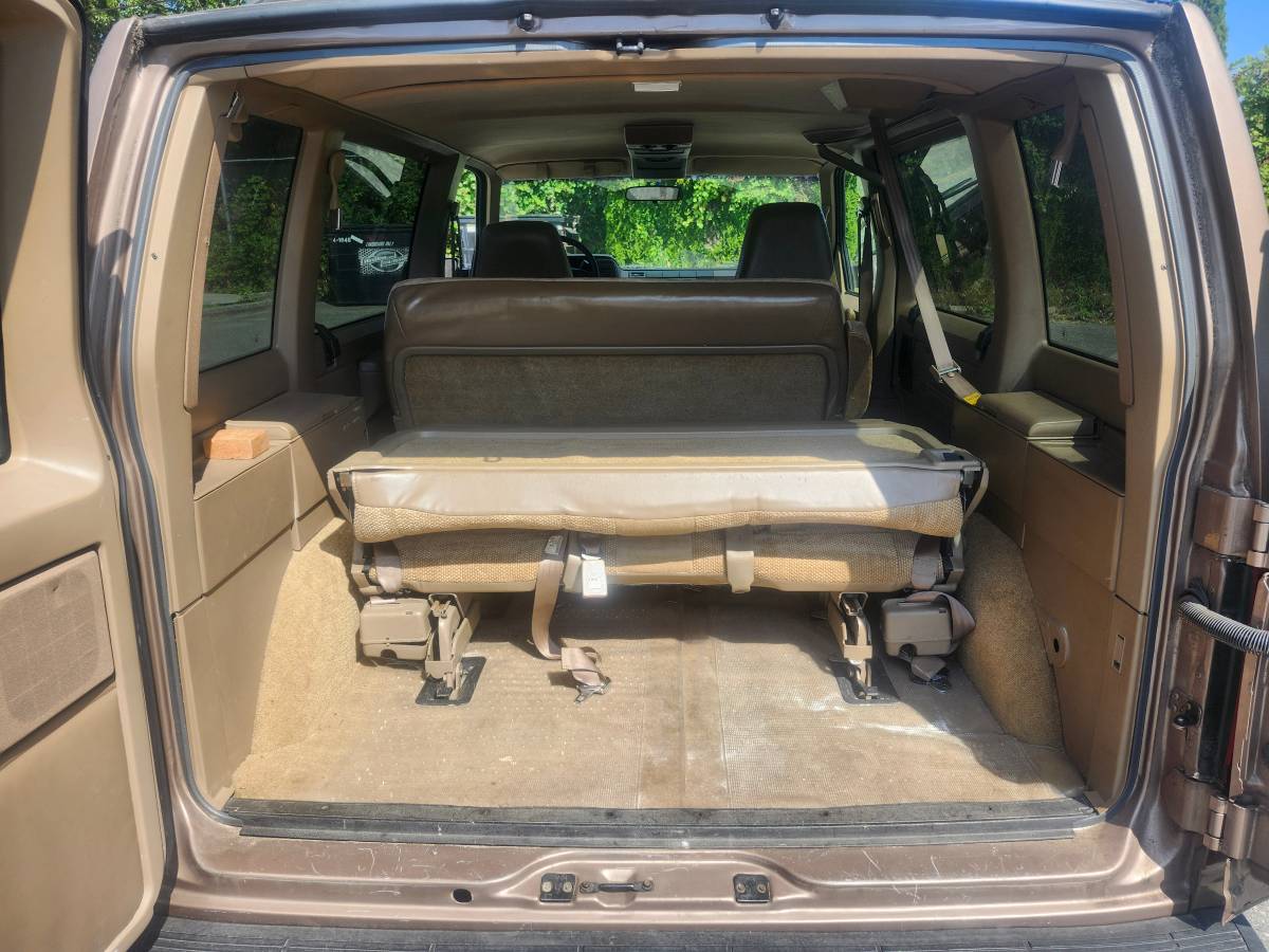Chevrolet-astro-van-1995-brown-7