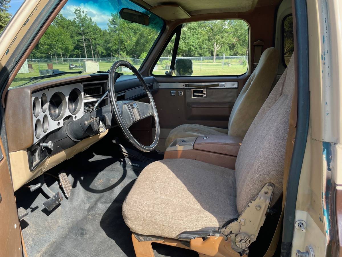 Chevrolet-blazer-12-ton-nominal-1988-brown-15