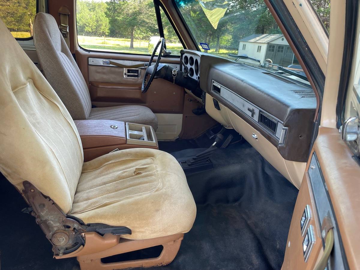 Chevrolet-blazer-12-ton-nominal-1988-brown-16