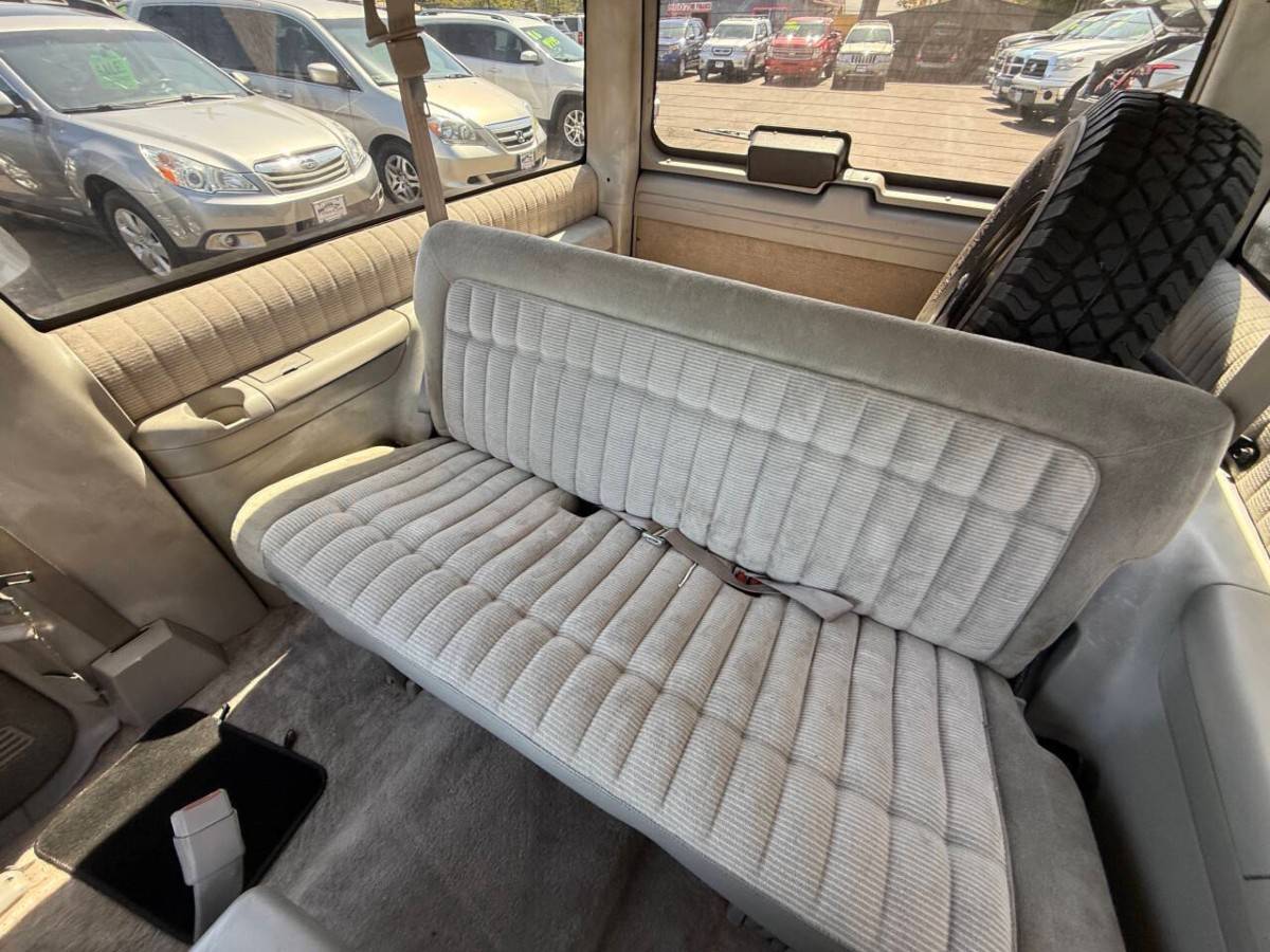 Chevrolet-blazer-silverado-2dr-1994-blue-13