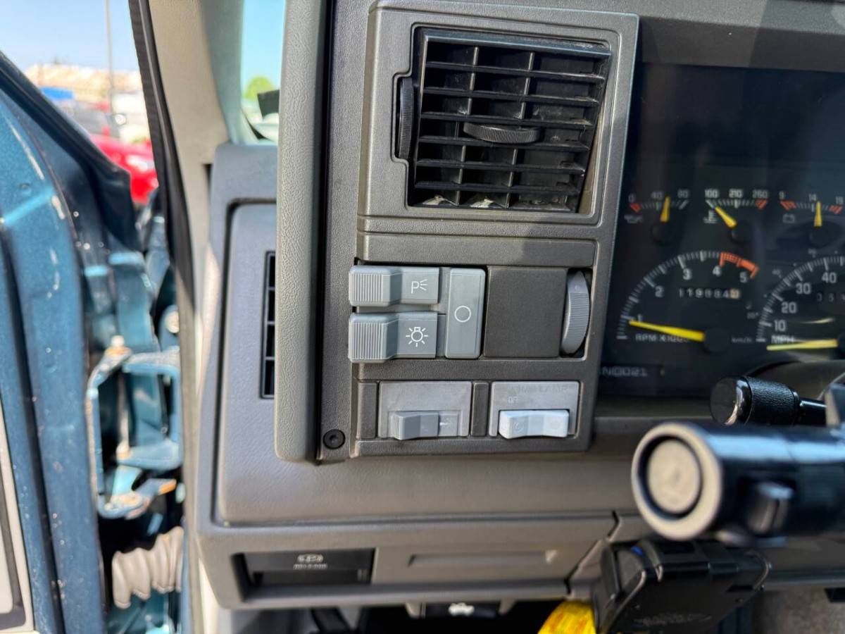 Chevrolet-blazer-silverado-2dr-1994-blue-21