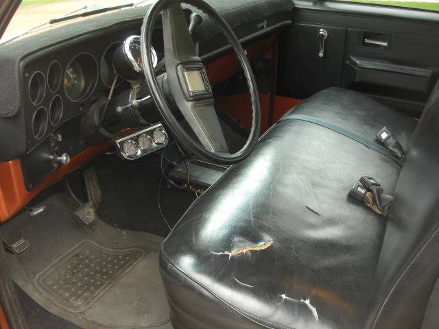 Chevrolet-c-10-1981-custom-6