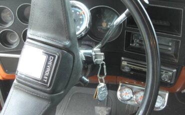 Chevrolet-c-10-1981-custom-7