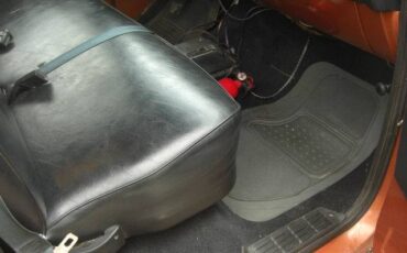 Chevrolet-c-10-1981-custom-8