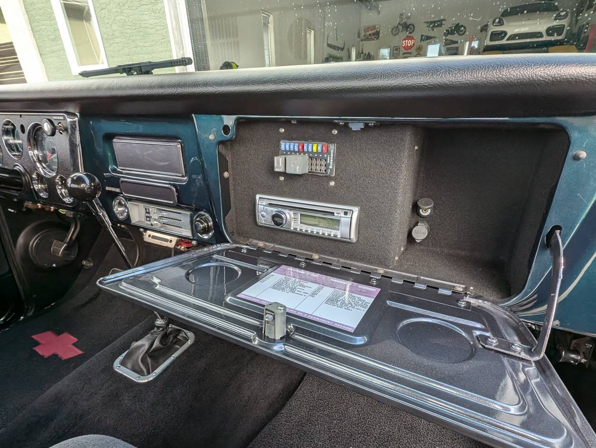 Chevrolet-c10-1972-8