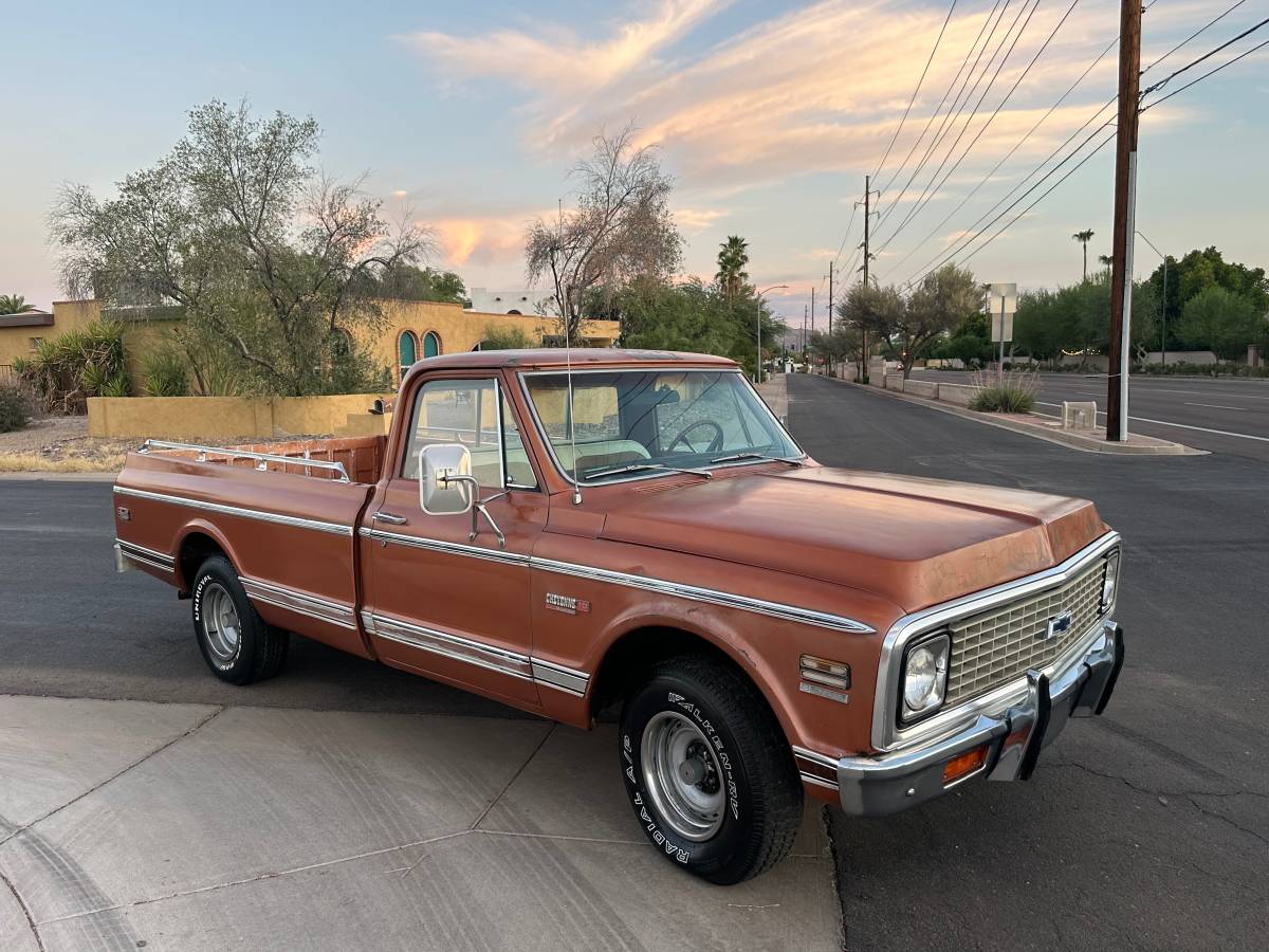Chevrolet-c10-cheyenne-super-1972-1