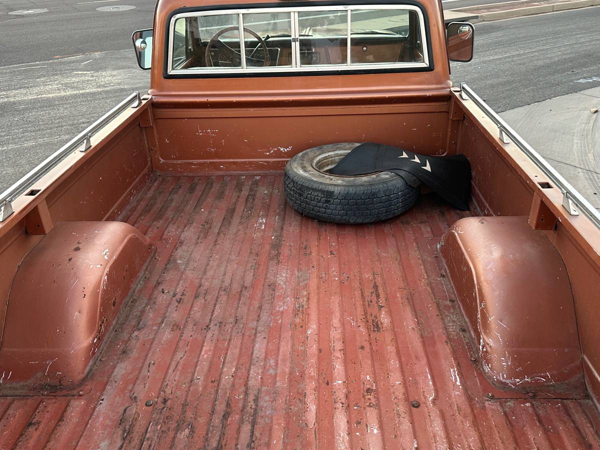 Chevrolet-c10-cheyenne-super-1972-14