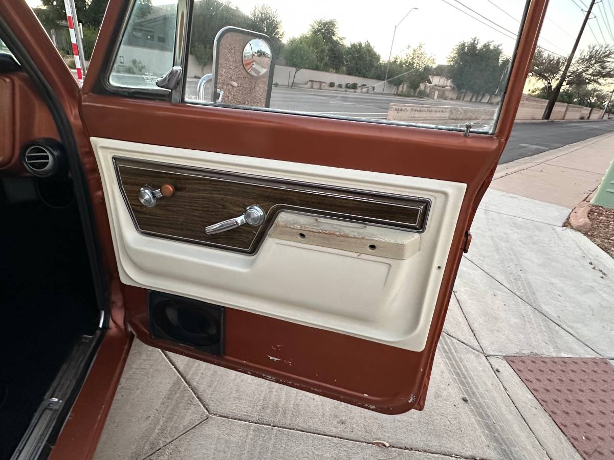 Chevrolet-c10-cheyenne-super-1972-19
