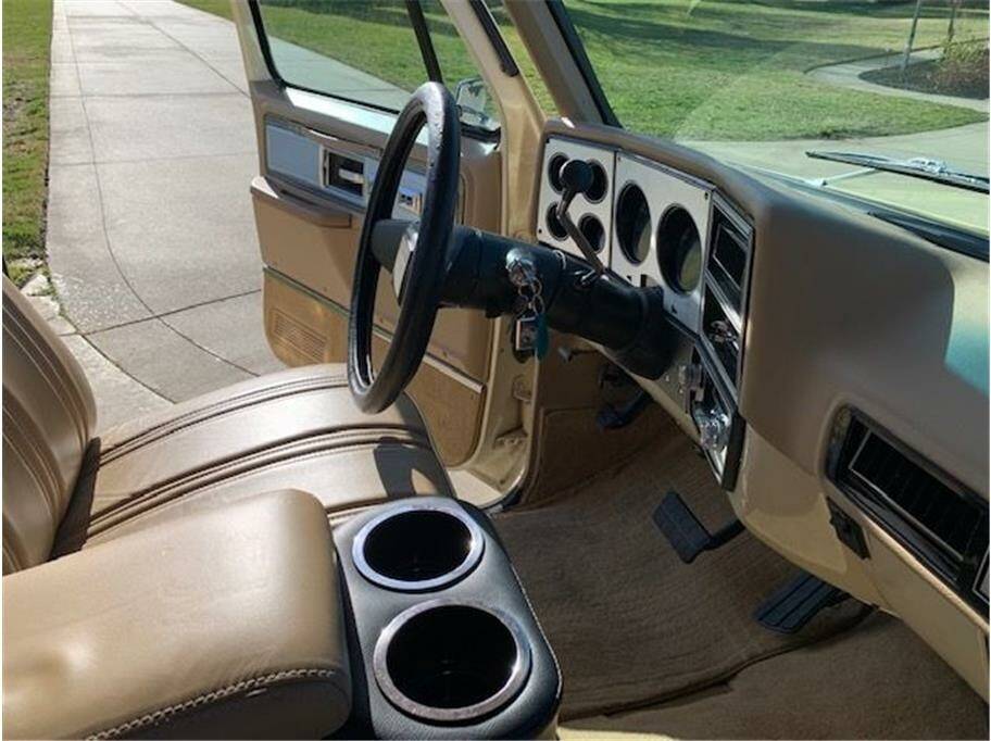 Chevrolet-c10-pickup-1978-22