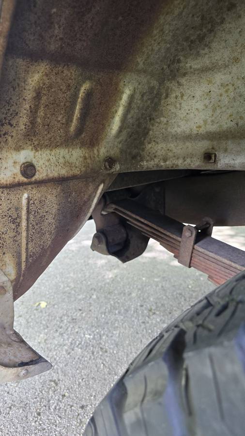 Chevrolet-c20-1975-brown-22