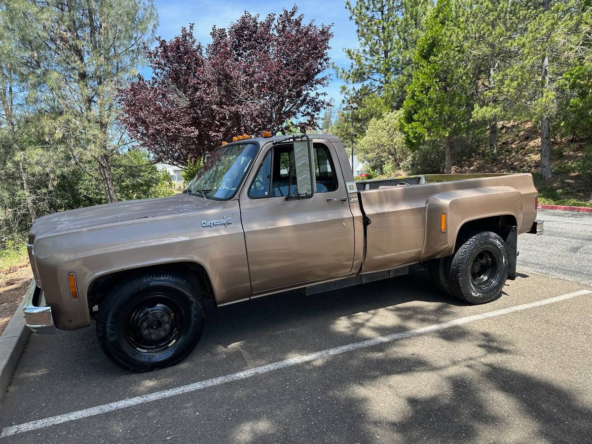 Chevrolet-c30-1973-2