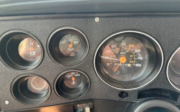 Chevrolet-c30-1982-9