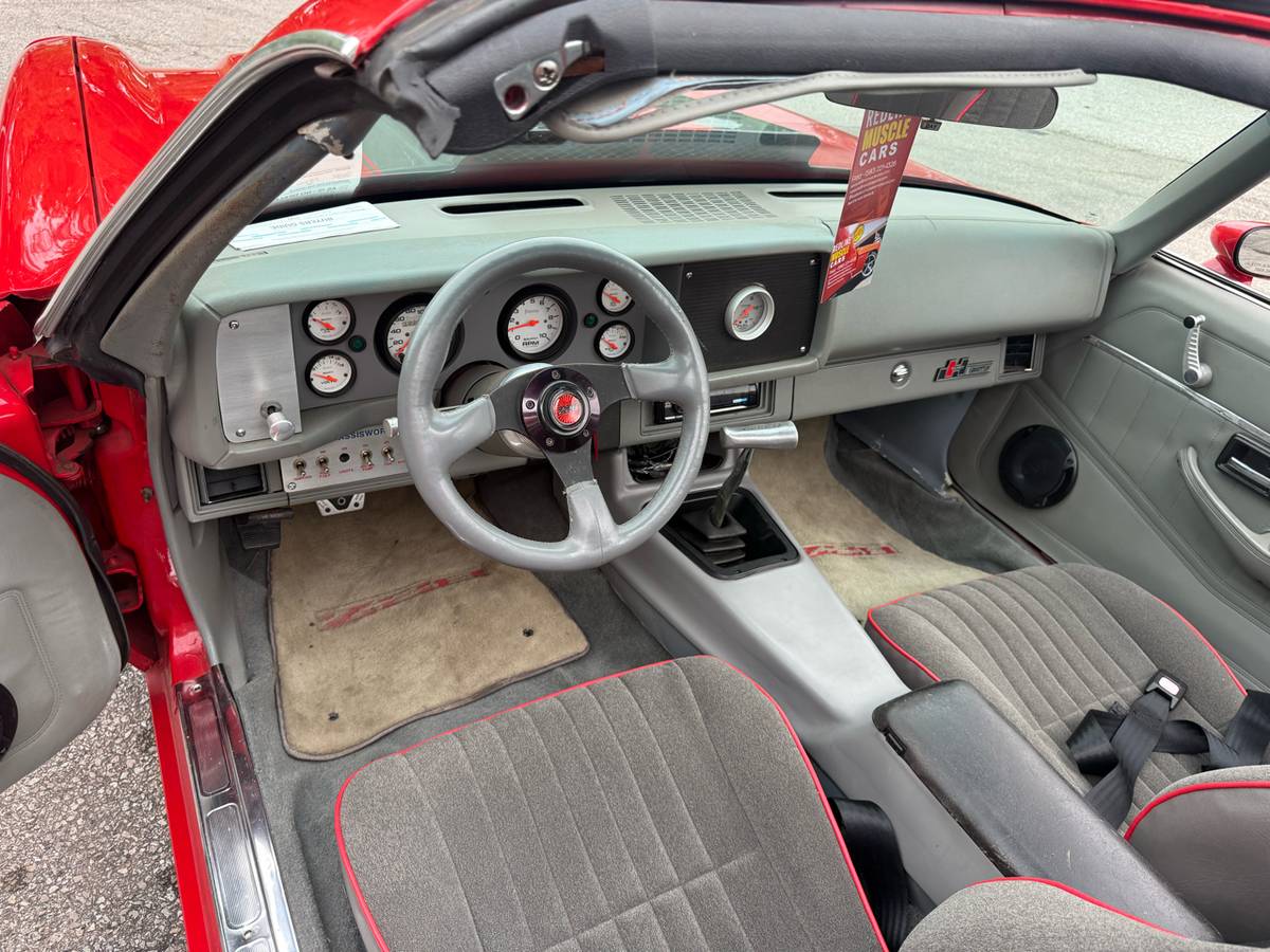 Chevrolet-camaro-1979-red-19