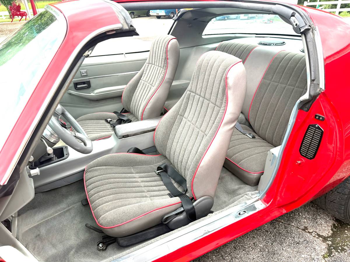 Chevrolet-camaro-1979-red-21