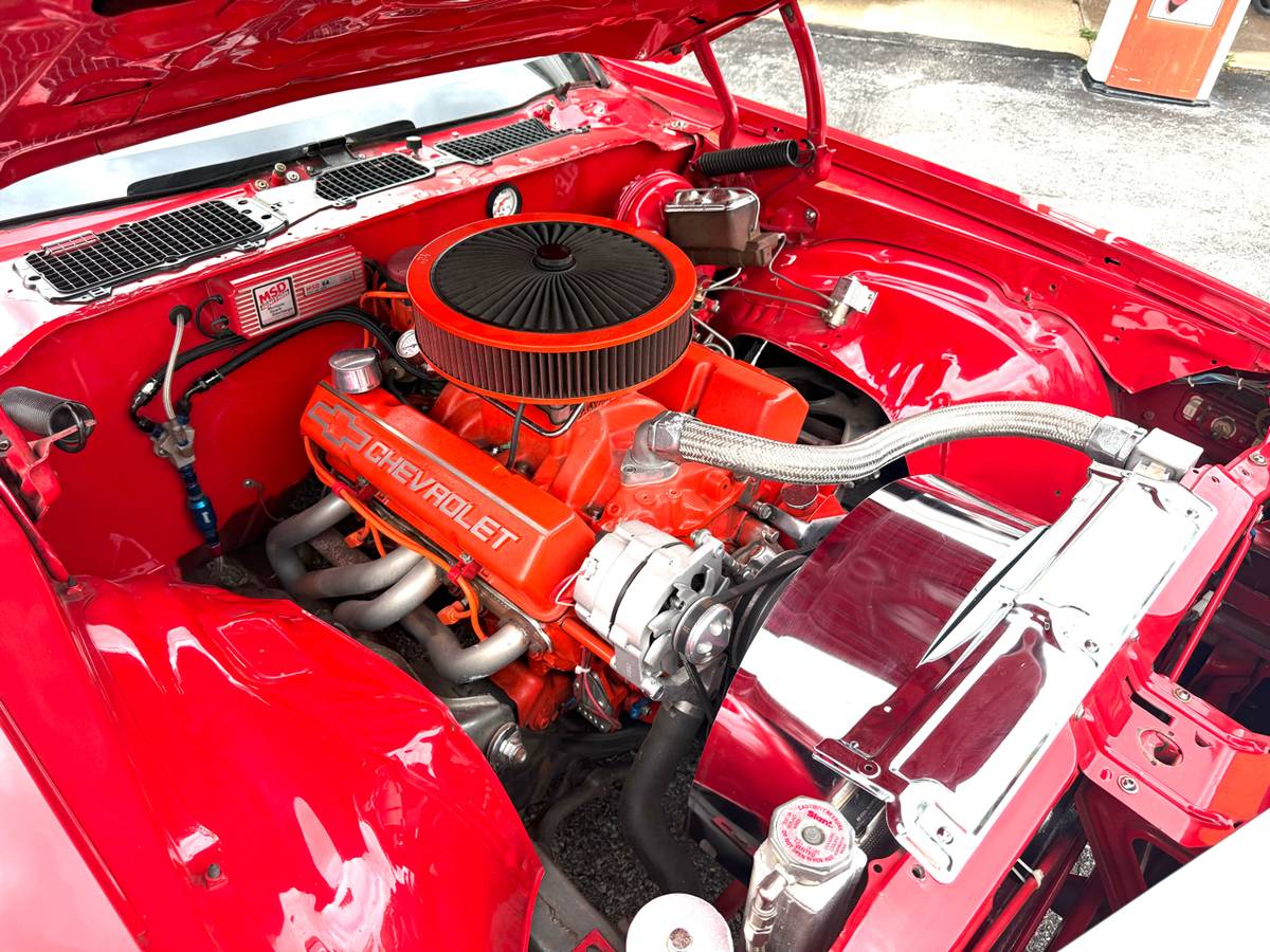 Chevrolet-camaro-1979-red-23