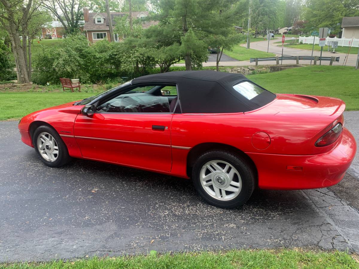 Chevrolet-camaro-1994-red