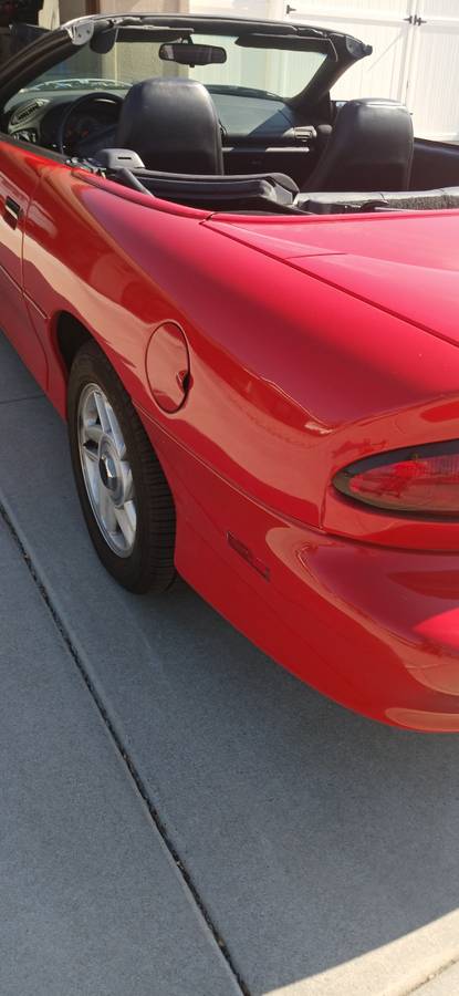 Chevrolet-camaro-sport-coupe-amp-convertible-1994-red-1