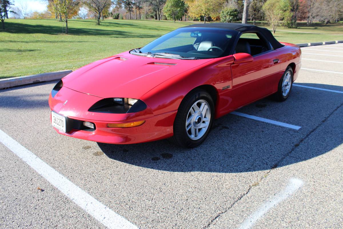 Chevrolet-camaro-sport-coupe-amp-convertible-1995-red-22